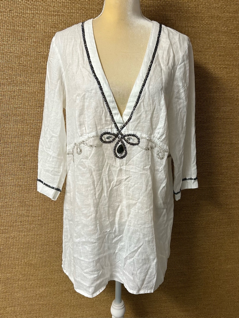 Chico’s Top Women’s L White 100% Linen Beaded Jeweled Tunic V-Neck Cover-up